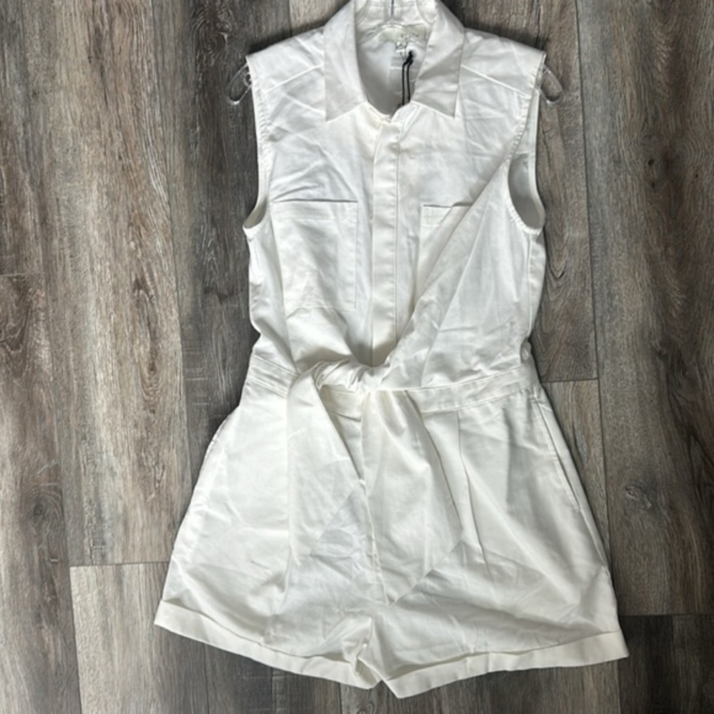 NWT Pinch outfit white Rayon shorts one piece ties in front size Large